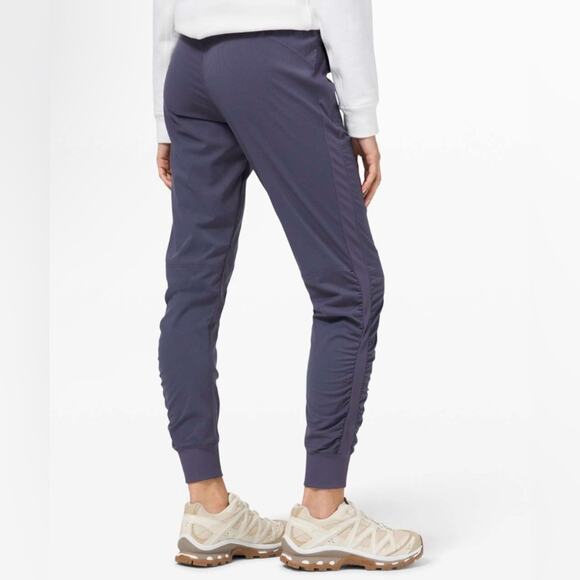 Lululemon Beyond the Studio Jogger in Cadet Blue Size 4 - Picture 2 of 9